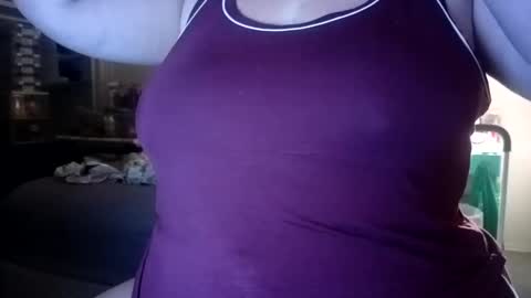 Vanessa Spade online show from June 4, 7:14 am