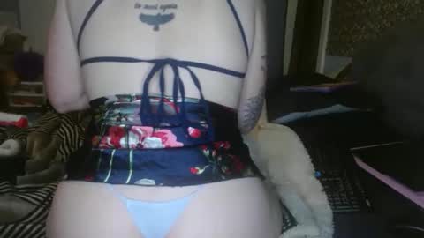 sporegeous online show from April 18, 11:38 pm