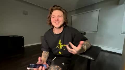 sportsfreak1619 online show from November 26, 7:09 am