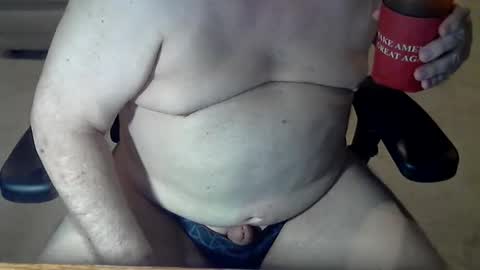 Snapshot of spring2tx chatting on February 5, 1:43 am spring2tx online show from February 5, 1:43 am