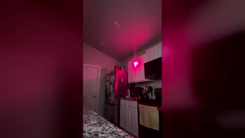 spunspuncam2 online show from March 17, 11:46 am