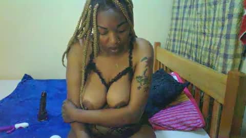 Sexy muna online show from January 8, 8:27 am