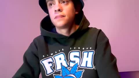 Snapshot of sr_bolaiinas chatting on December 9, 11:04 am sr_bolaiinas online show from December 9, 11:04 am