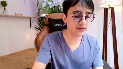 sr_evann online show from April 19, 4:17 pm