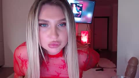 Stiflermom online show from April 15, 8:53 pm