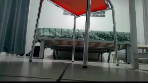 ssenzo online show from April 13, 9:20 pm