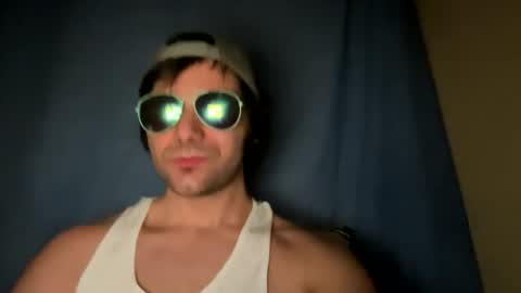 Snapshot of sshhjjnnss chatting on September 10, 4:18 pm sshhjjnnss online show from September 10, 4:18 pm