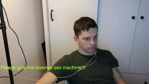 Snapshot of st1vemaster01 chatting on February 12, 5:08 pm st1vemaster01 online show from February 12, 5:08 pm