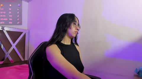 stacey_tay online show from May 20, 11:49 am