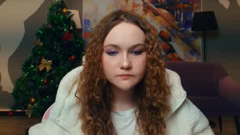 Snapshot of stacyroller chatting on February 16, 6:59 pm Violet online show from February 16, 6:59 pm