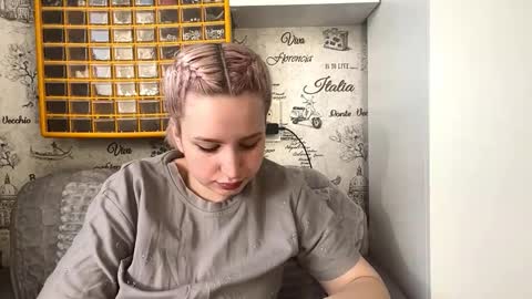 Emma online show from February 15, 5:04 am