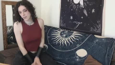 Evan online show from April 13, 7:19 pm