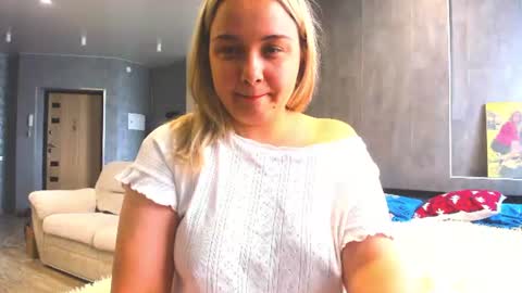 Snapshot of stasya_sunshine chatting on July 14, 4:06 am stasya_sunshine online show from July 14, 4:06 am