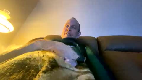 steel259373 online show from June 8, 3:40 am