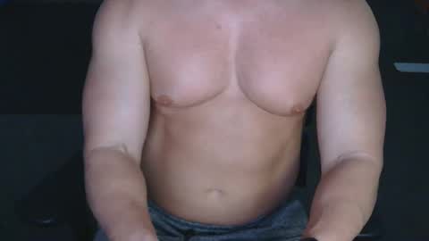 Snapshot of steelphysique chatting on March 16, 3:45 am SteelPhysique online show from March 16, 3:45 am