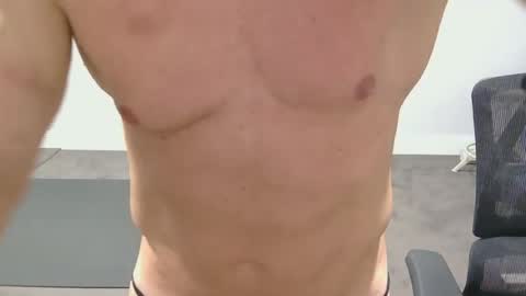 Snapshot of steelphysique chatting on June 18, 8:46 pm SteelPhysique online show from June 18, 8:46 pm