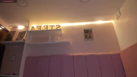 Stefa Gomez  online show from April 12, 12:10 pm