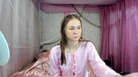 stefan_leila_bambi online show from May 25, 3:40 pm