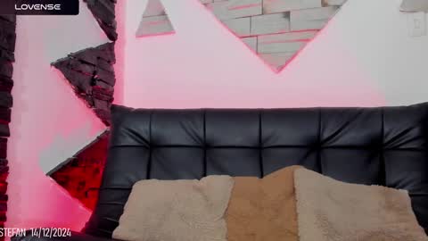 Wonder  online show from December 14, 4:52 pm