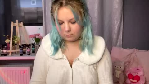 Snapshot of stefani_art chatting on July 20, 5:37 pm Stefani online show from July 20, 5:37 pm