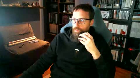 MeStef online show from April 15, 7:10 pm