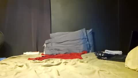 Snapshot of stefon1080_ chatting on December 23, 4:33 am stefon1080_ online show from December 23, 4:33 am