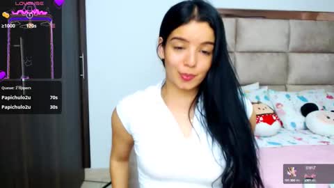 Stefany online show from February 19, 1:18 am