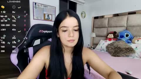 Snapshot of stefy810675 chatting on June 18, 11:53 pm Stefany online show from June 18, 11:53 pm