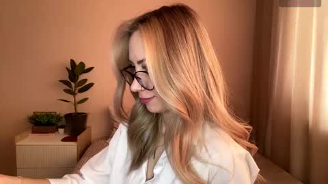 Alexia online show from February 5, 7:57 am