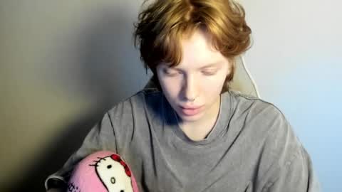 S T E L L A online show from December 22, 1:19 pm