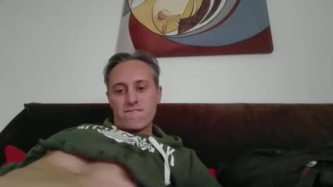 sten015 online show from December 2, 1:28 pm