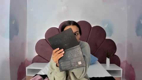 Stefff  online show from March 15, 12:11 pm