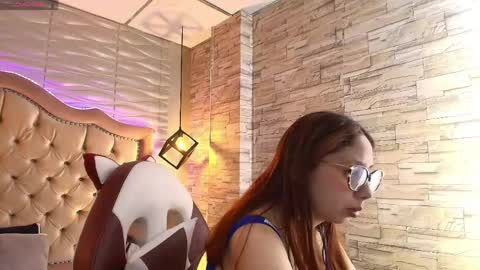 Snapshot of stephaniesun_ chatting on April 15, 2:35 pm Stephaniesun online show from April 15, 2:35 pm