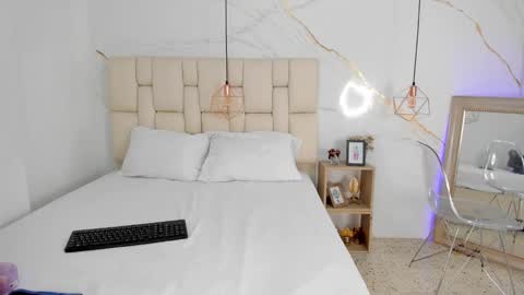 Snapshot of stephanysc chatting on February 19, 9:58 pm Stefanny online show from February 19, 9:58 pm