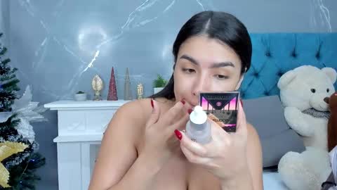 Snapshot of stephanysc chatting on January 18, 12:47 am Stefanny online show from January 18, 12:47 am