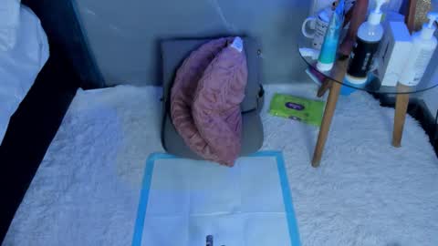 Snapshot of stephanysc chatting on March 1, 1:07 am Stefanny online show from March 1, 1:07 am