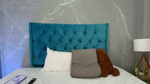 Stefanny online show from March 29, 1:05 am