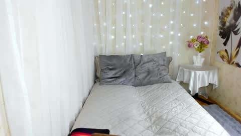 Alice online show from April 10, 1:38 pm