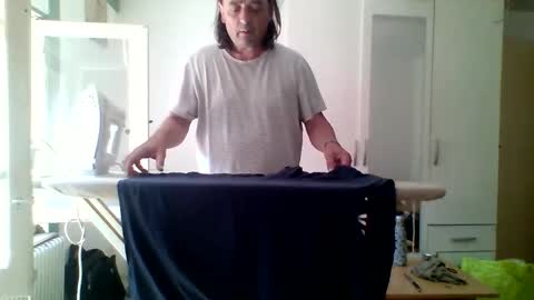 Snapshot of stevefromfrance chatting on May 24, 1:27 pm stevefromfrance online show from May 24, 1:27 pm