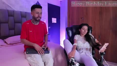 stevenandlaura_ online show from June 25, 5:23 am