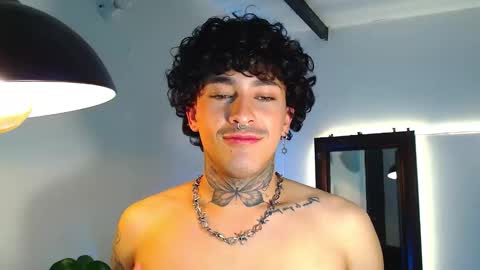 Daniel Steven Navarro online show from March 14, 2:39 am