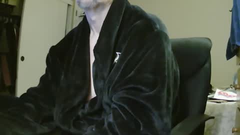Chillguy online show from May 20, 4:40 am