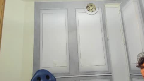 Snapshot of sthefan_salvatore chatting on March 5, 11:06 am STEFAN online show from March 5, 11:06 am