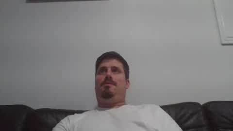 Snapshot of stickricc chatting on July 9, 2:21 pm stickricc online show from July 9, 2:21 pm