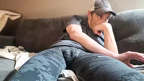 Snapshot of stickymouse45 chatting on December 21, 7:59 am stickymouse45 online show from December 21, 7:59 am