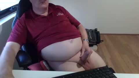 Snapshot of stiffyman55 chatting on November 5, 7:41 am stiffyman55 online show from November 5, 7:41 am