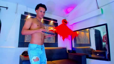 friends online show from October 15, 4:01 am