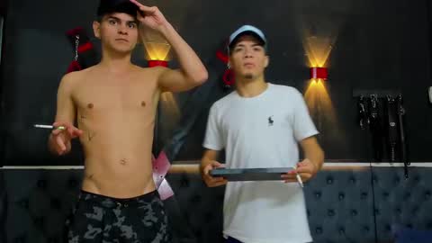 friends online show from November 21, 4:44 am