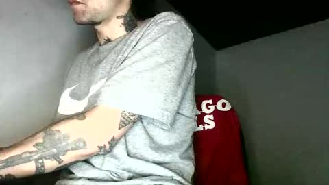 stiven online show from April 7, 10:53 pm