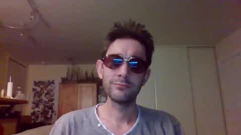 Julien9477 online show from October 25, 8:14 pm